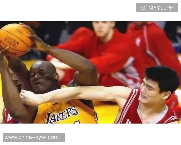 姚明跳高突破极限展现篮球巨星的无限可能与坚持精神 姚明跳高突破极限展现篮球巨星的无限可能与坚持精神