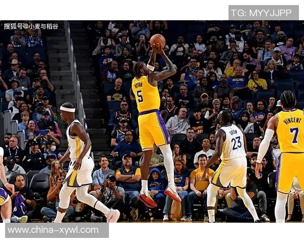 湖人胜负兼具：连胜拉开分差，但进攻端仍有待加强